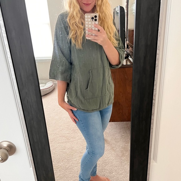 kate quinn Sweaters - Kate Quinn Organics small kanga hoodie